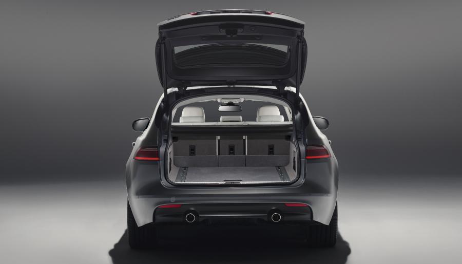 Багажник Jaguar XF 2.0d Sportbrake 2017 года  (WW) (фото 20 из 47)